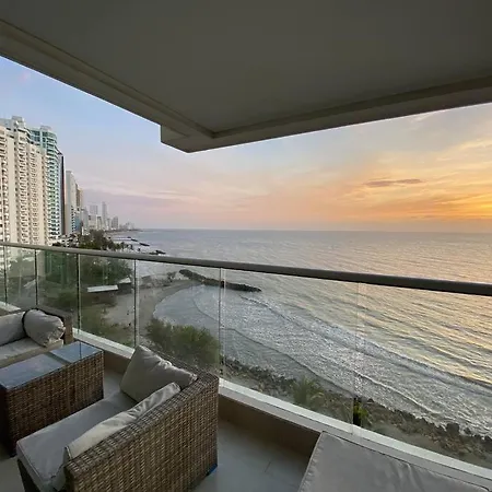Murano 3 Bedroom Penthouse 801 Apartment *